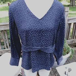 Ann Taylor Navy Vneck Peplum Blouse sz 8Pet